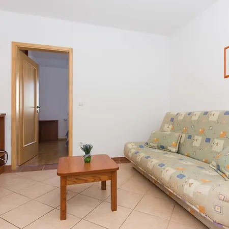 Apartment Isabela By El-pi Tours Punat