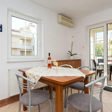 Apartamento Isabela By El-pi Tours Punat