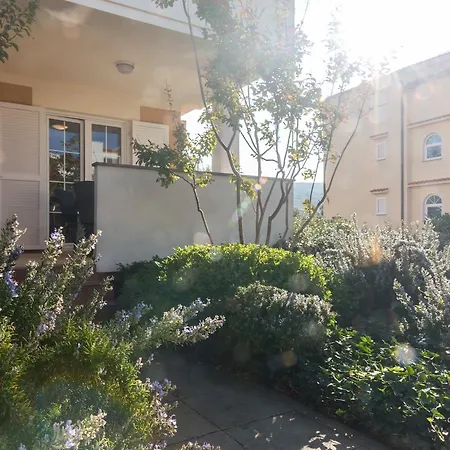 Isabela By El-pi Tours Punat