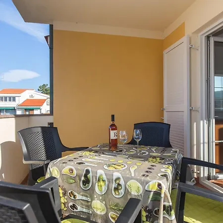 Isabela By El-pi Tours Apartmán *